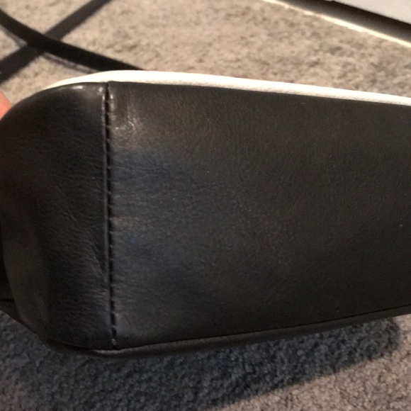 Fossil crossbody purse - Picture 7 of 9